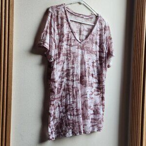 Mudd Pink Camo V-Neck Tissue T-Shirt Size XL